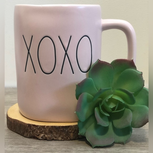 NWT Rae Dunn Light Pink XOXO Ceramic Mug | HTF - Picture 1 of 7